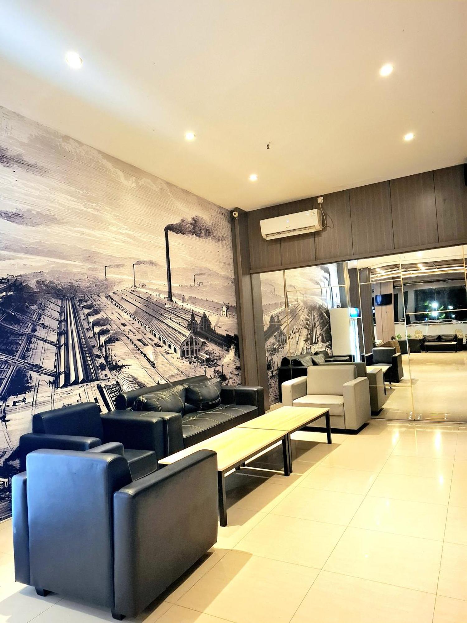 Sm Tower Hotel And Convention Berau Tanjung Redep Buitenkant foto