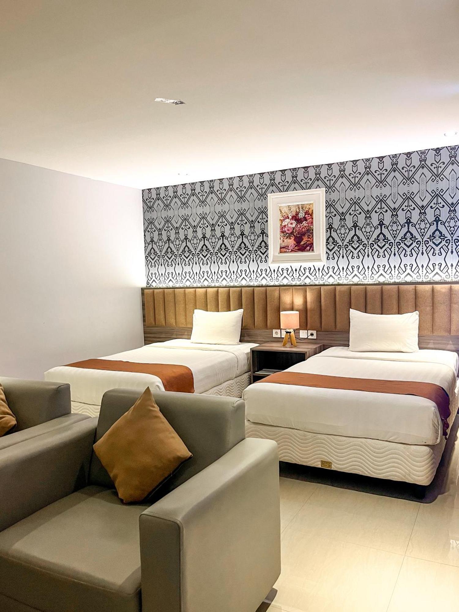Sm Tower Hotel And Convention Berau Tanjung Redep Buitenkant foto